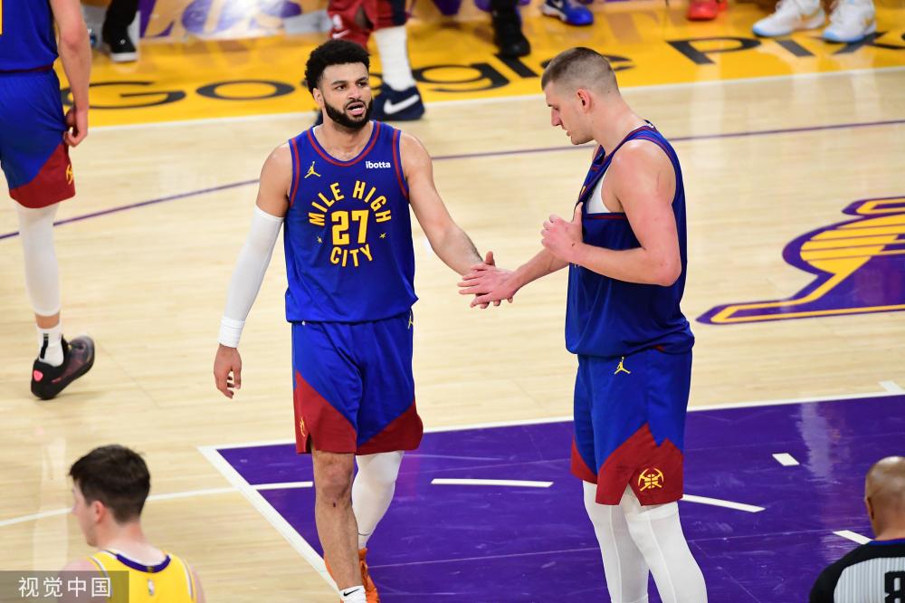 使得他们的 使得他们的