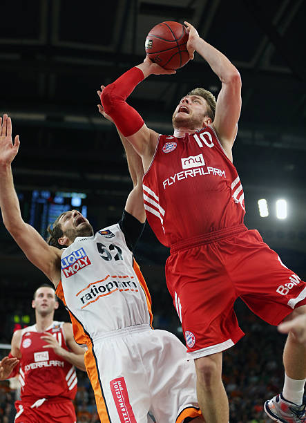 引进新血以 引进新血以