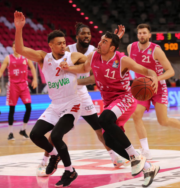 以伊藤洋辉 以伊藤洋辉